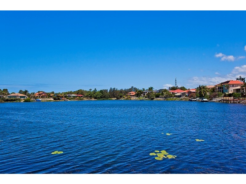 3 Stargazer Place, Clear Island Waters QLD 4226