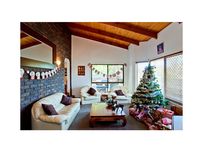 54 Kallaroo Crescent, Ashmore QLD 4214