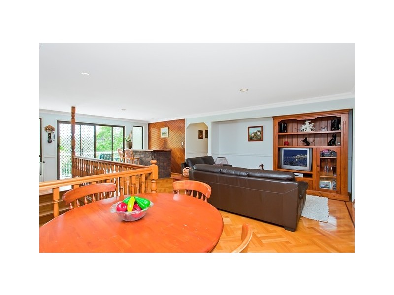 54 Kallaroo Crescent, Ashmore QLD 4214