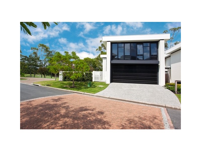 30 ‘The Glades’ 890 Medinah Avenue, Robina QLD 4226