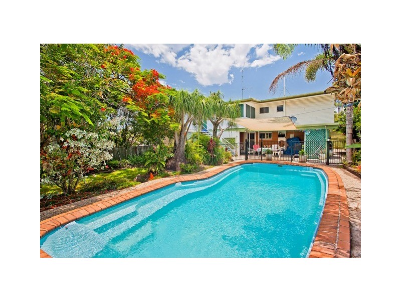 119 Bamboo Avenue, Benowa QLD 4217