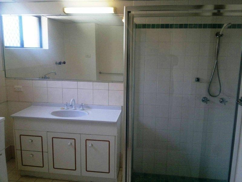 3/40 Oceanic Drive, Mermaid Waters QLD 4218