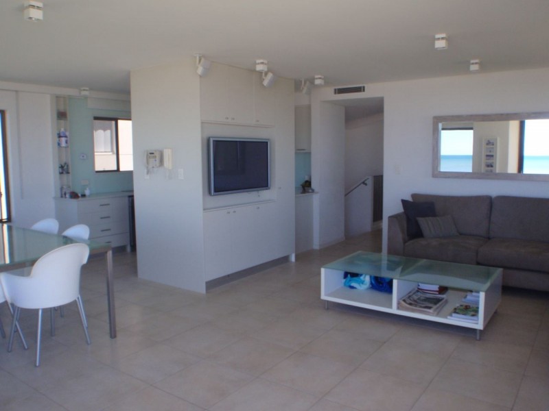 1/28 Old Burleigh Road, Surfers Paradise QLD 4217