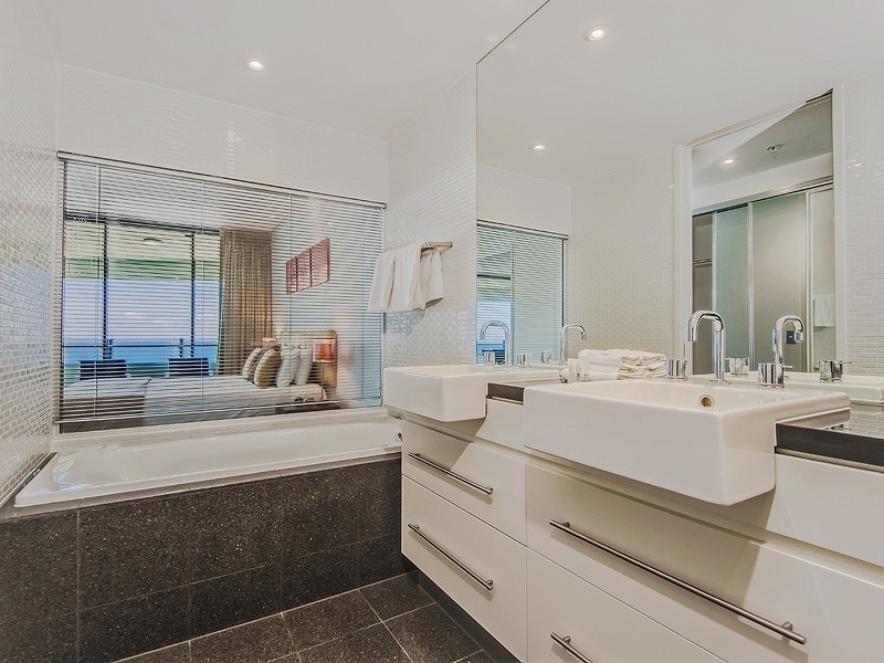 2703 ‘The Wave’ 89 Surf Parade, Broadbeach QLD 4218