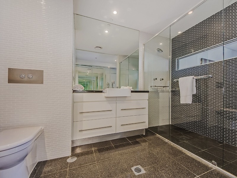 2703 ‘The Wave’ 89 Surf Parade, Broadbeach QLD 4218
