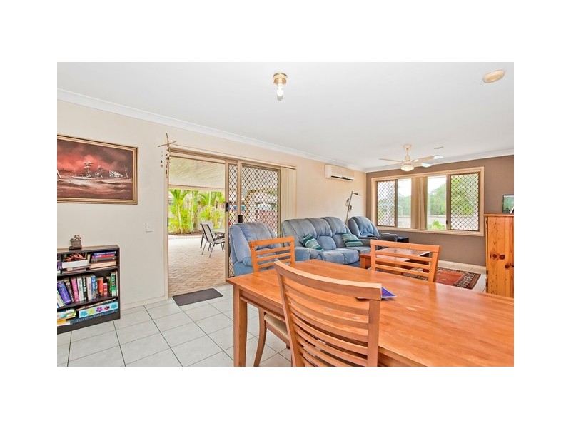 39 Galapagos Way, Pacific Pines QLD 4211