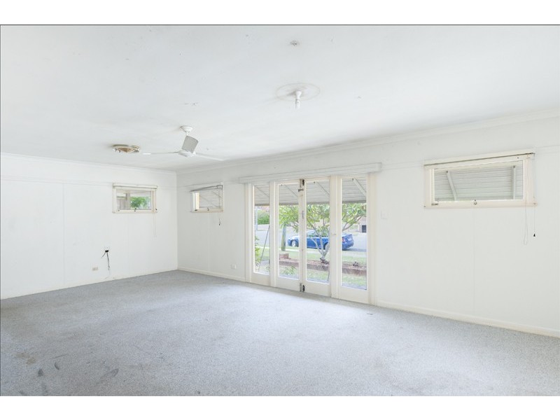 26 Armrick Avenue, Broadbeach QLD 4218