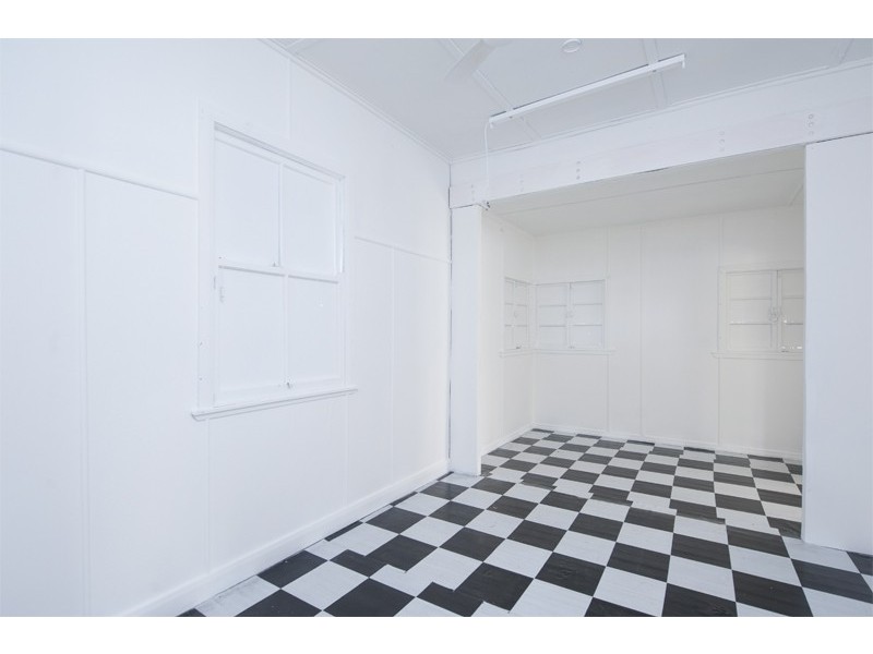 26 Armrick Avenue, Broadbeach QLD 4218