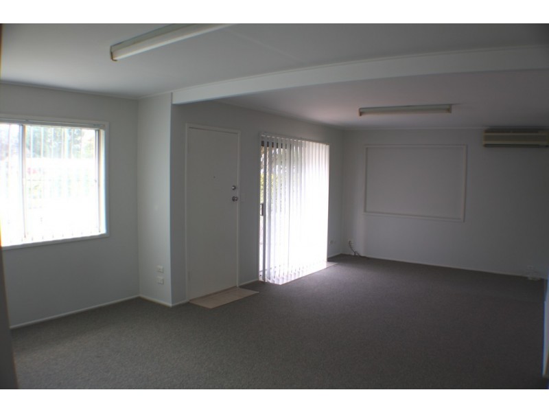 120 Falconer Street, Southport QLD 4215