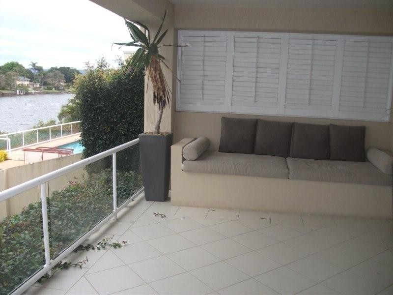 92 Cabana Blvd, Benowa QLD 4217