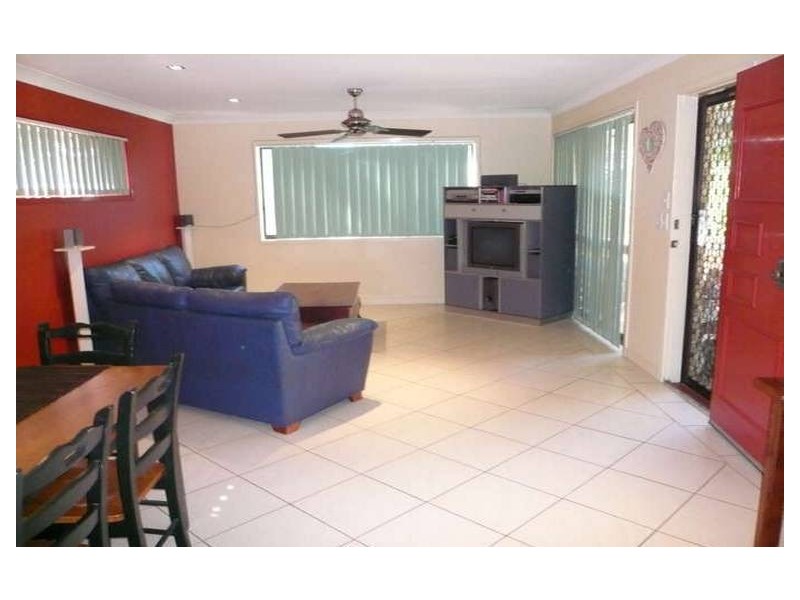 82 Mountain View Avenue, Burleigh Waters QLD 4220