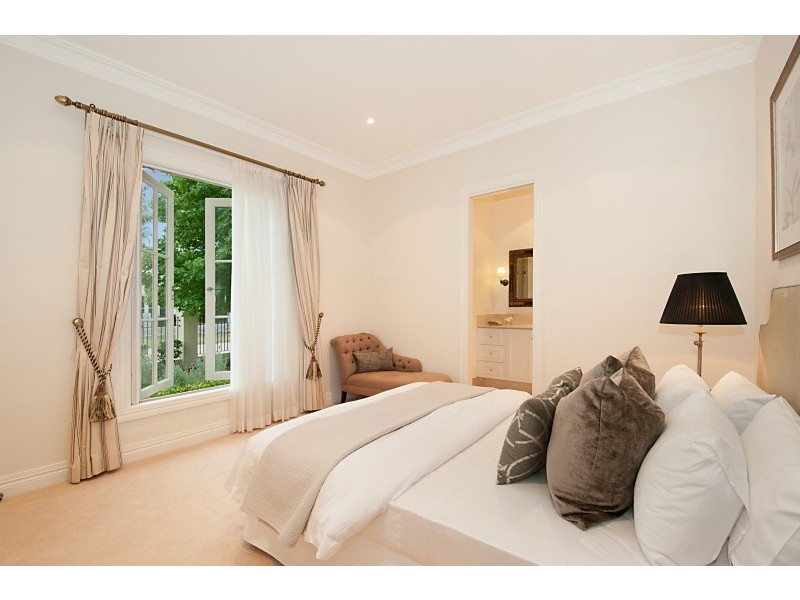 7666 Marine Drive East, Sanctuary Cove QLD 4212