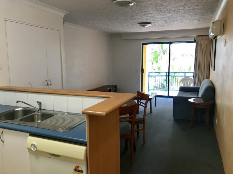 12/4-6 Queensland Ave, Broadbeach QLD 4218