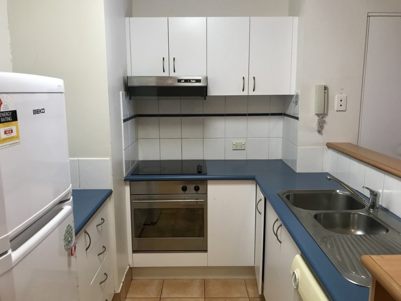 12/4-6 Queensland Ave, Broadbeach QLD 4218