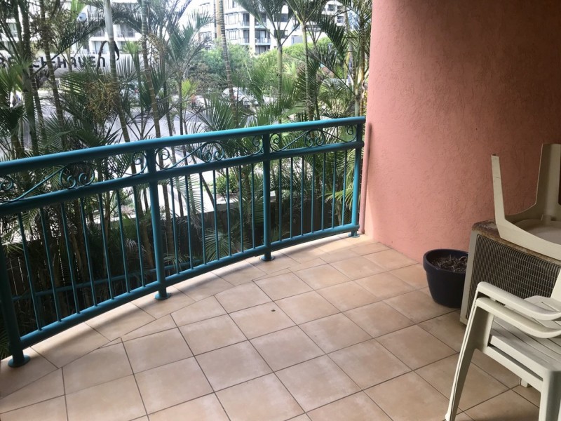 12/4-6 Queensland Ave, Broadbeach QLD 4218