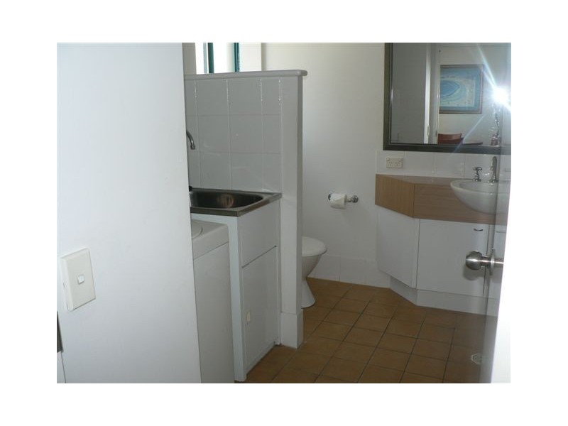 12/4-6 Queensland Ave, Broadbeach QLD 4218