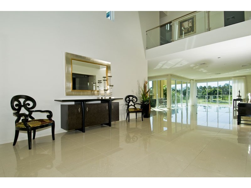 3012 Northview Parade, Benowa QLD 4217