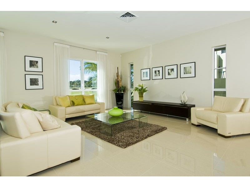 3012 Northview Parade, Benowa QLD 4217