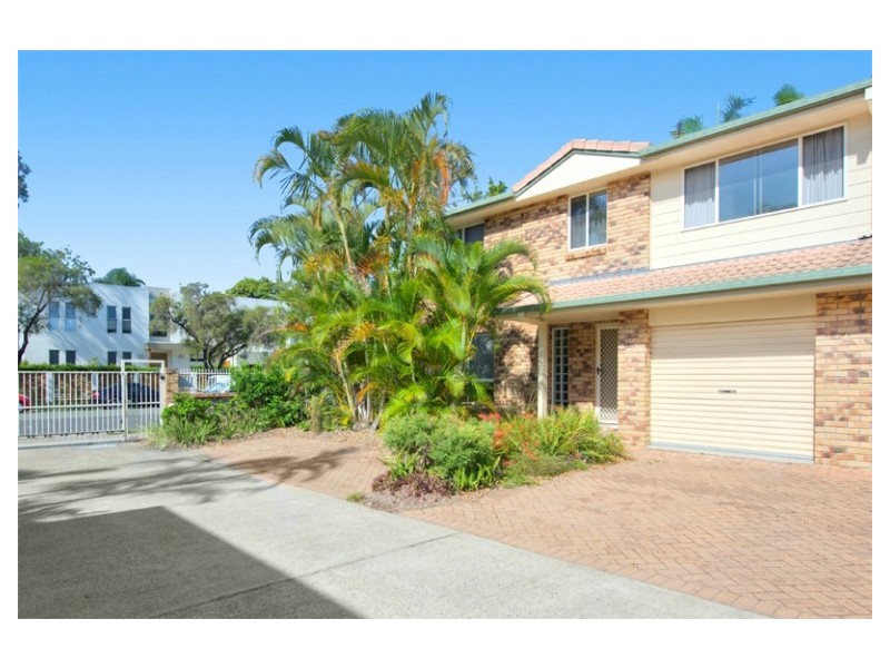 1/36 Broad Street, Labrador QLD 4215
