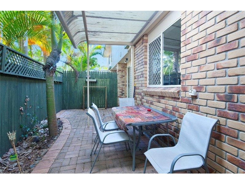 1/36 Broad Street, Labrador QLD 4215