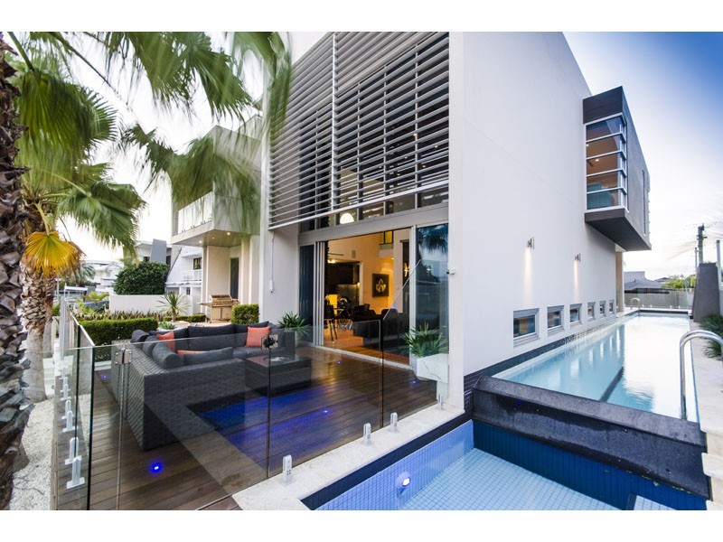 95 Gibraltar Drive, Isle Of Capri QLD 4217