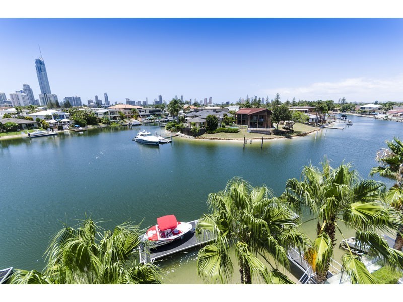 95 Gibraltar Drive, Isle Of Capri QLD 4217