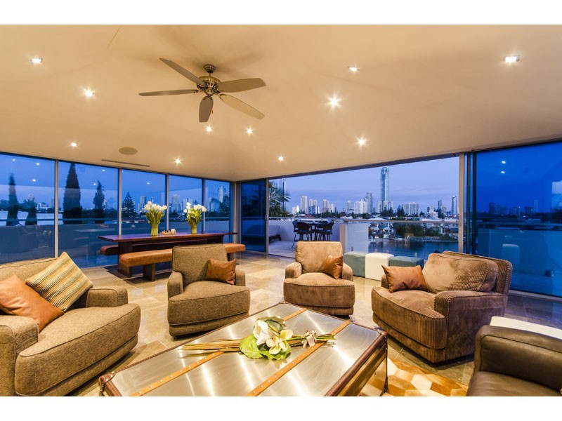 95 Gibraltar Drive, Isle Of Capri QLD 4217