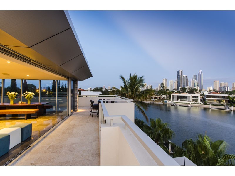 95 Gibraltar Drive, Isle Of Capri QLD 4217