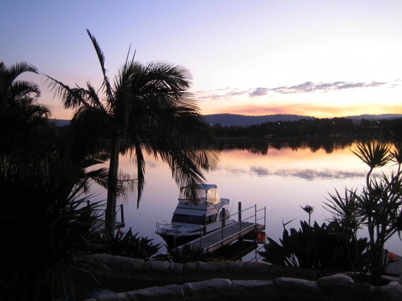 16 Istana View, Clear Island Waters QLD 4226