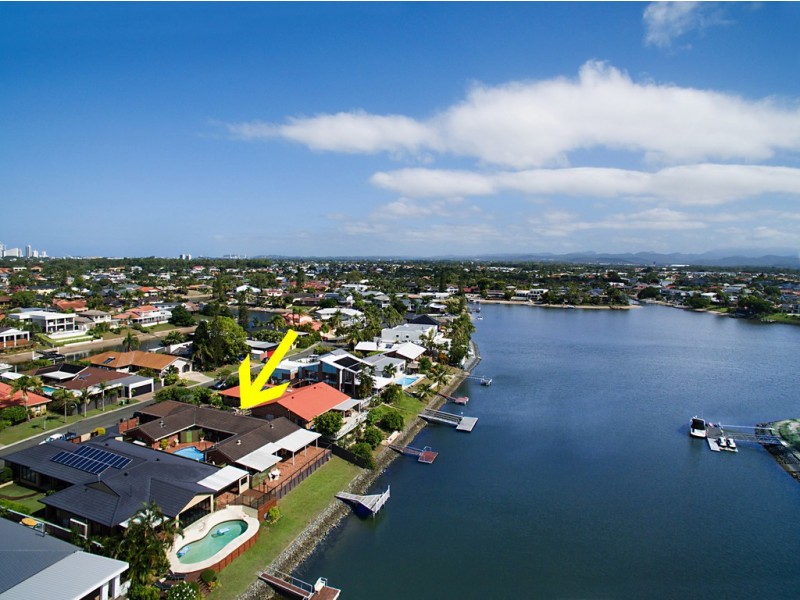 16 Claymore Crescent, Sorrento QLD 4217
