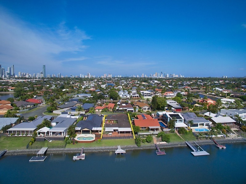 16 Claymore Crescent, Sorrento QLD 4217