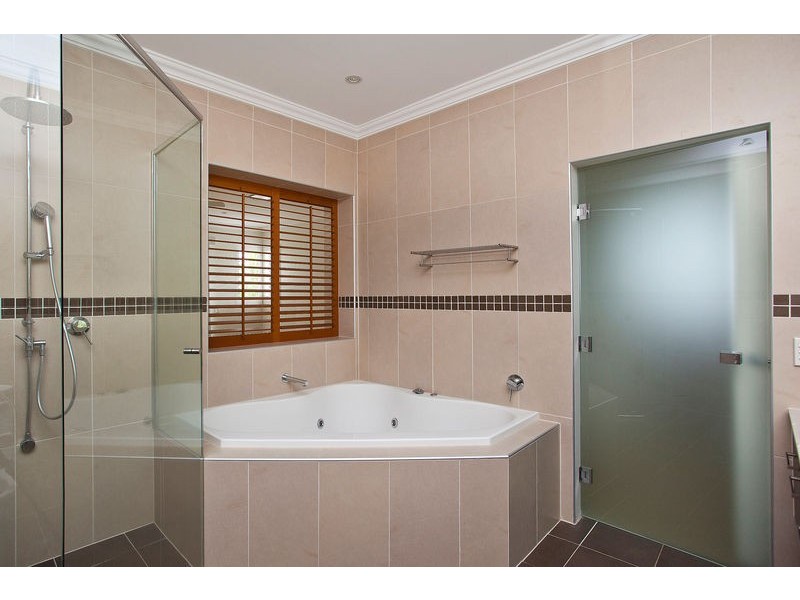 Villa 53 Nicklaus Court, Merrimac QLD 4226