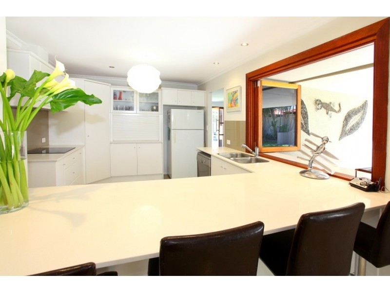 19 Mackay Close, Sorrento QLD 4217