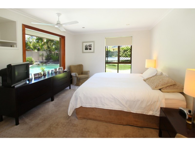 19 Mackay Close, Sorrento QLD 4217