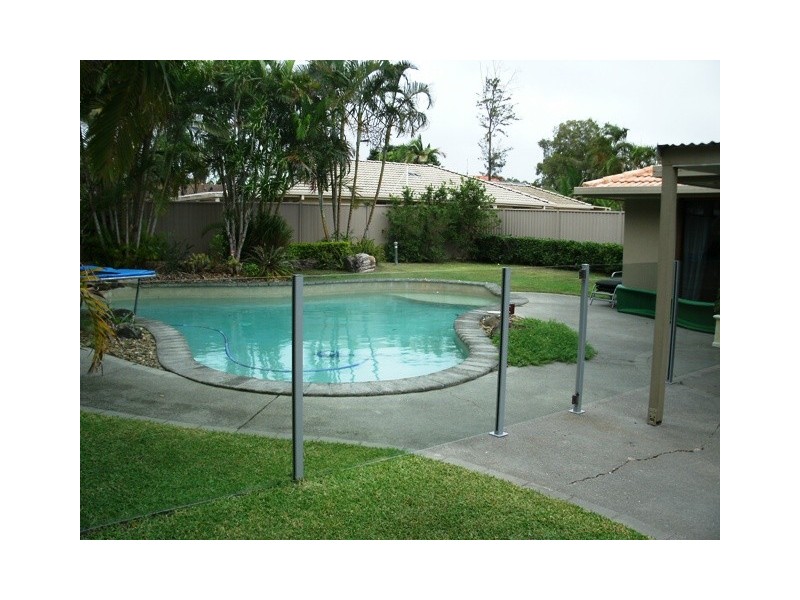 19 Mackay Close, Sorrento QLD 4217
