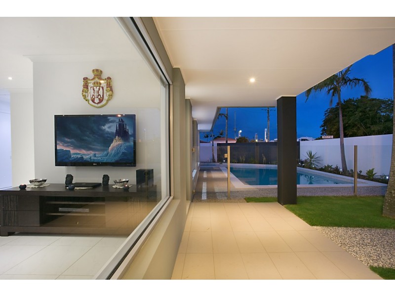 29 Rio Vista Boulevard, Broadbeach Waters QLD 4218