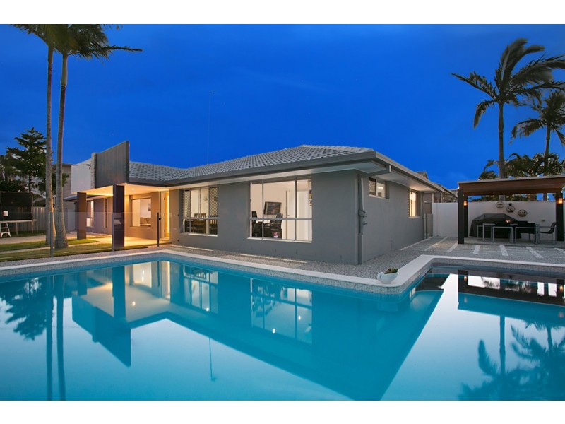 29 Rio Vista Boulevard, Broadbeach Waters QLD 4218
