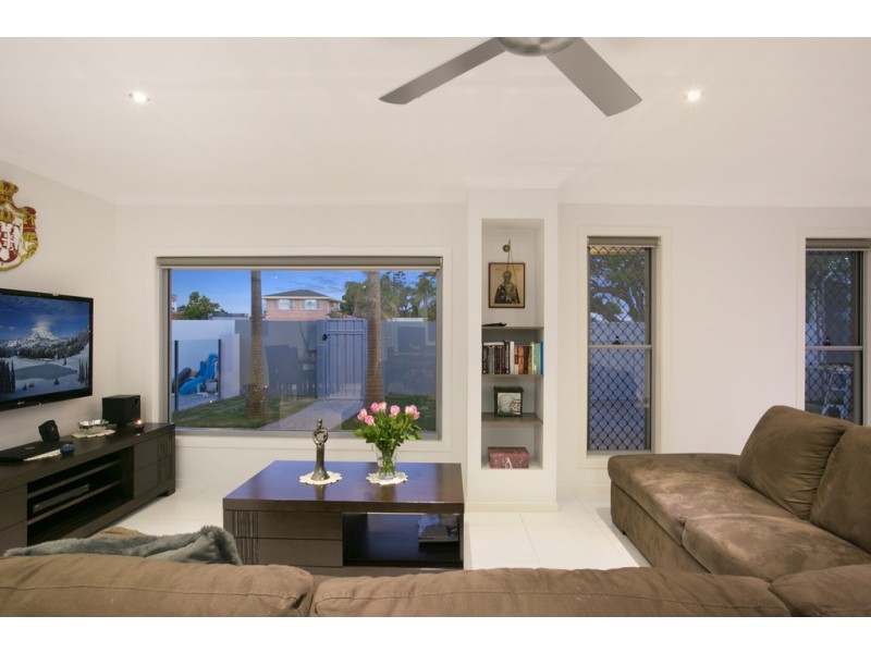 29 Rio Vista Boulevard, Broadbeach Waters QLD 4218