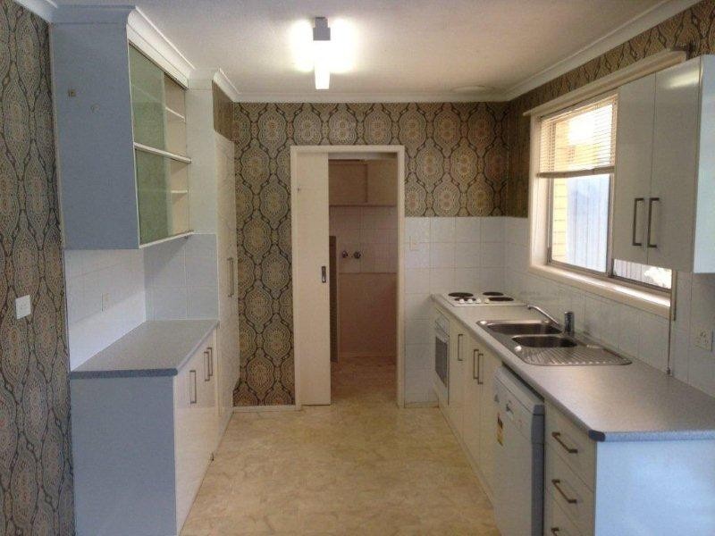4 Summerland Key, Broadbeach Waters QLD 4218