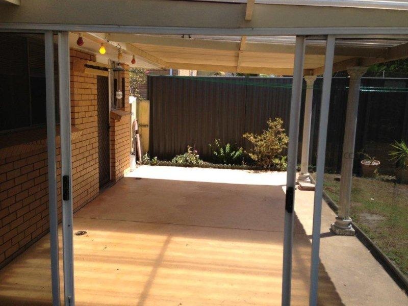 4 Summerland Key, Broadbeach Waters QLD 4218