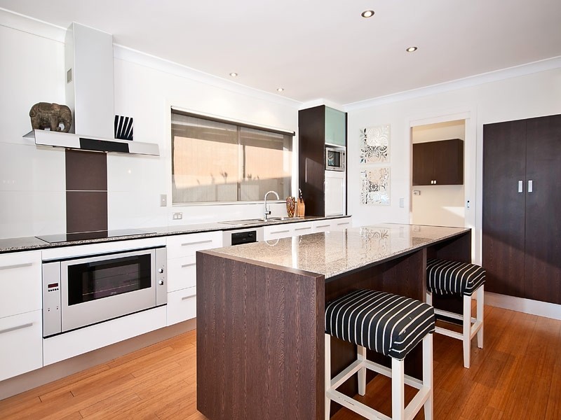 Chevron Island QLD 4217