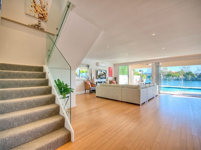 Chevron Island QLD 4217