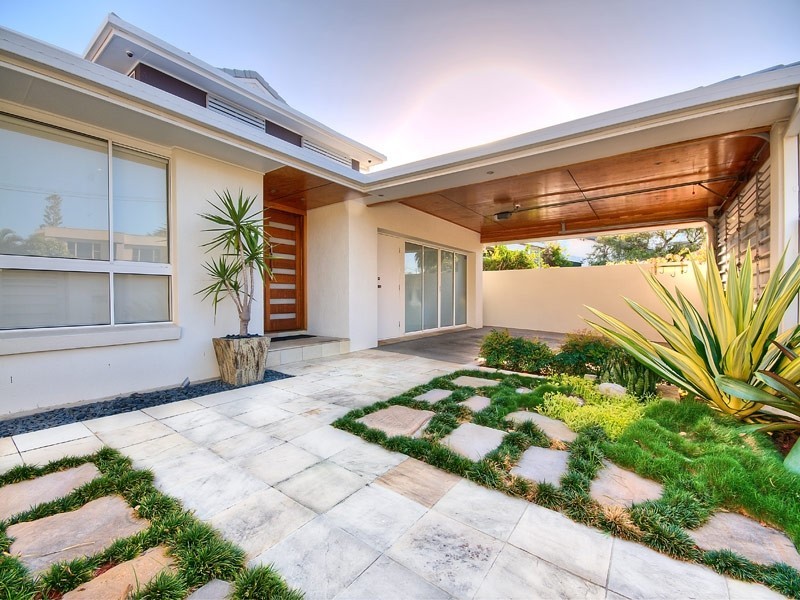 Chevron Island QLD 4217