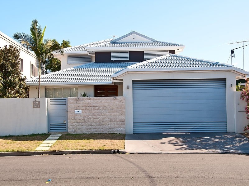 Chevron Island QLD 4217