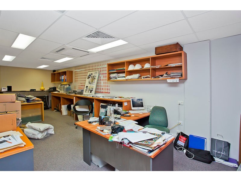 22 Crombie Avenue, Bundall QLD 4217