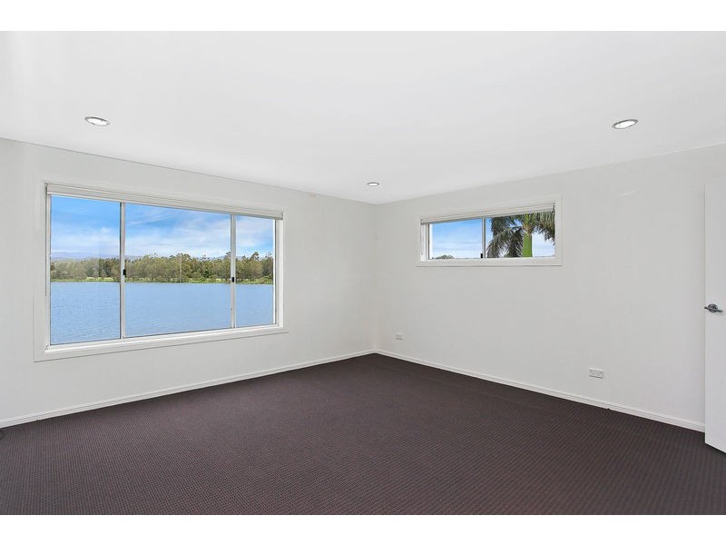 40 Santabelle Crescent, Clear Island Waters QLD 4226