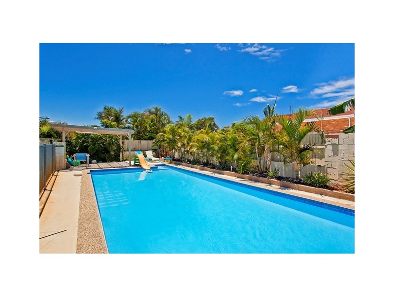 16 Sarasota Key, Broadbeach Waters QLD 4218