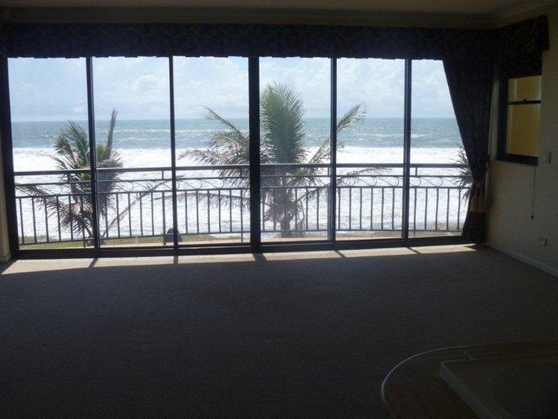 67 Hedges Ave, Mermaid Beach QLD 4218