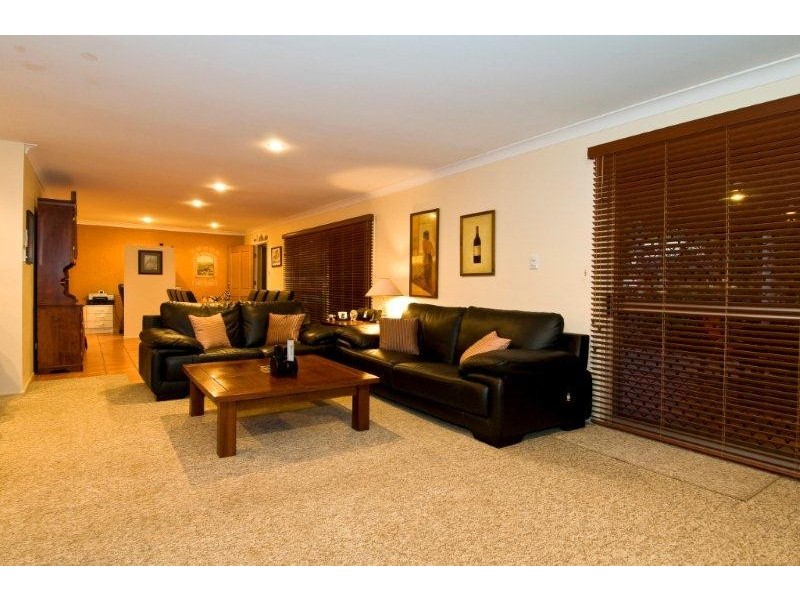 44 Forrest Avenue, Molendinar QLD 4214