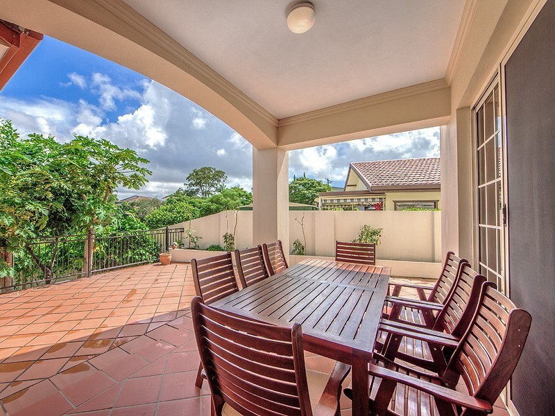 140 Campbell Street, Sorrento QLD 4217